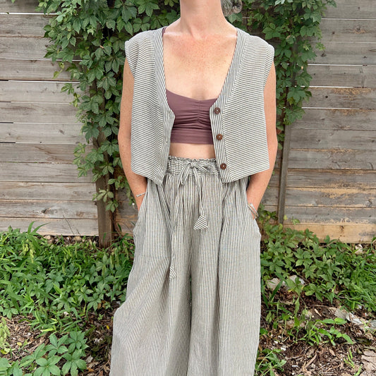 Aarti Reversible Top/Vest, black & white pinstripes